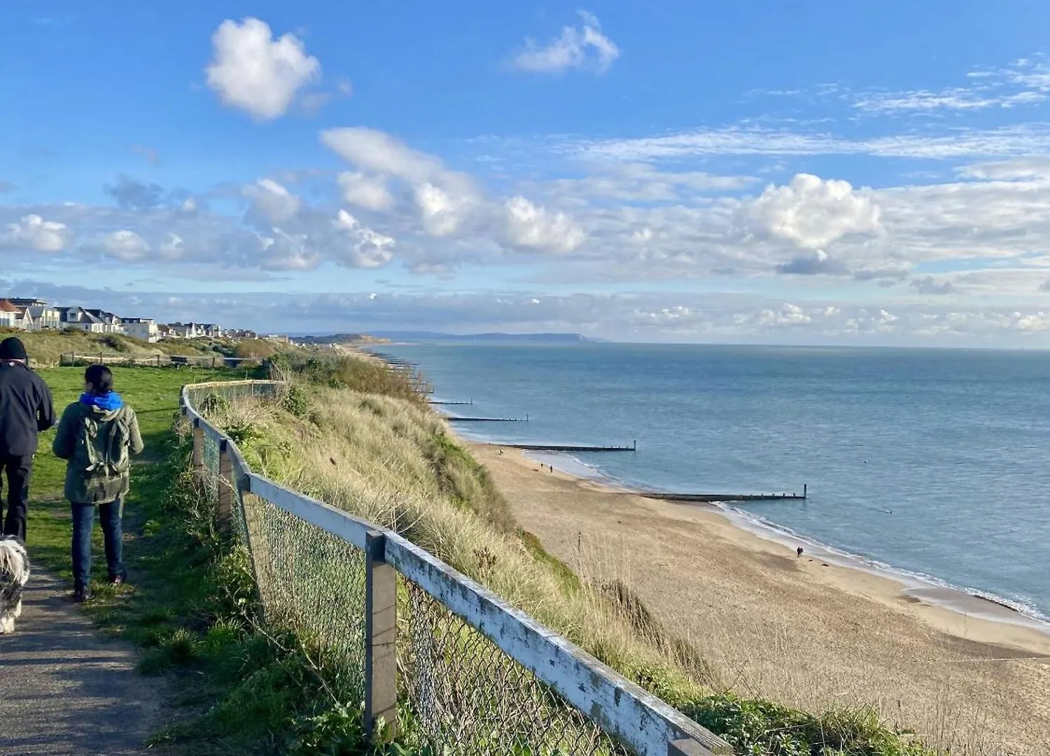 The Sand Bank - Flat 1, Cosy, Central Bournemouth, Sleeps 4, 7 Min From The Beach, Pet Friendly, Parking, Wifi, Kitchen,Washer,Private Exit Apartment