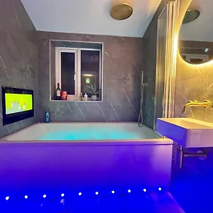 https://newly-refurbished-town-centre-8-min-walk-from-beach.bournemouth-hotels.org