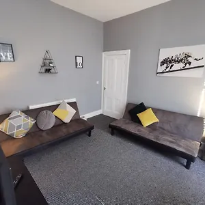 https://the-avenue-swansea.cardiffhotelswales.com